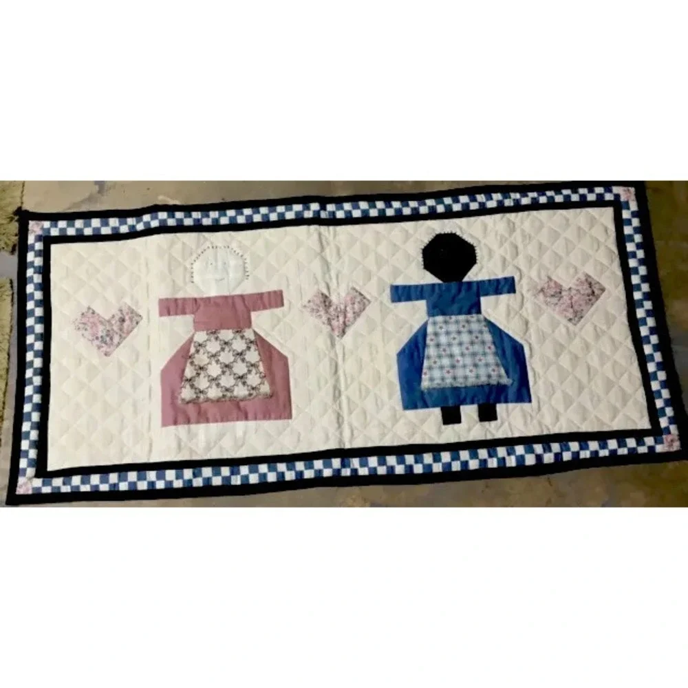 Primitive Folk Art Table runner Handmade 34